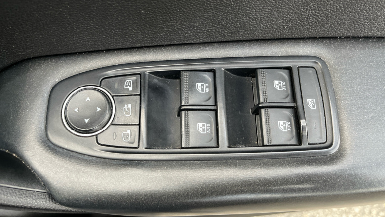 Renault Captur 1.0 TCE 90 Iconic 5dr Petrol Hatchback